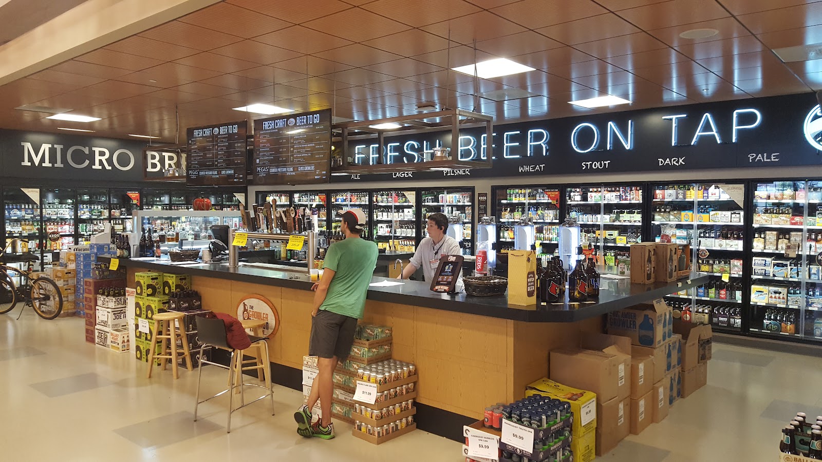 Liquor Barn - Louisville, KY (Middletown Commons) photo 9