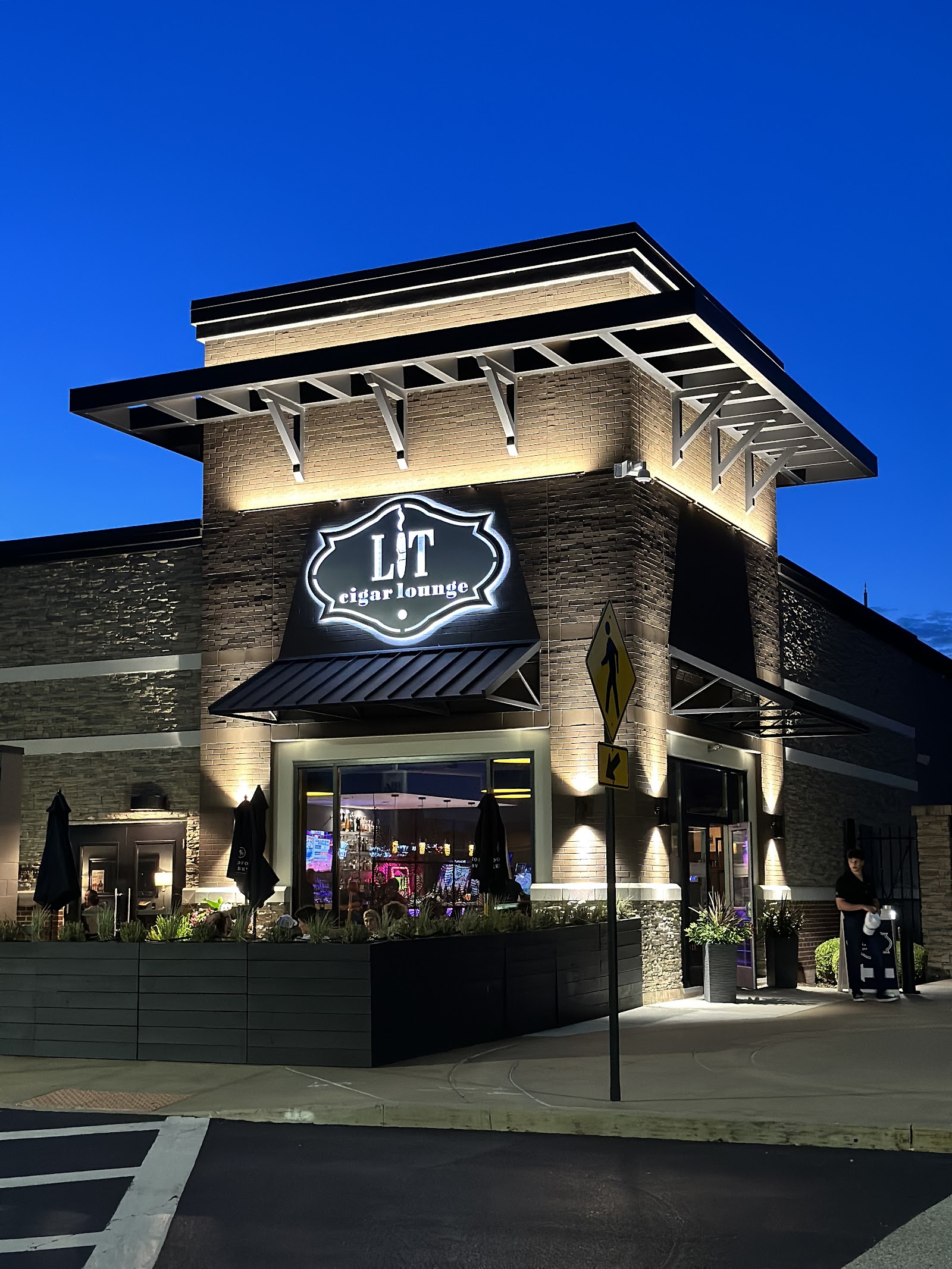 LIT Cigar Lounge St Louis