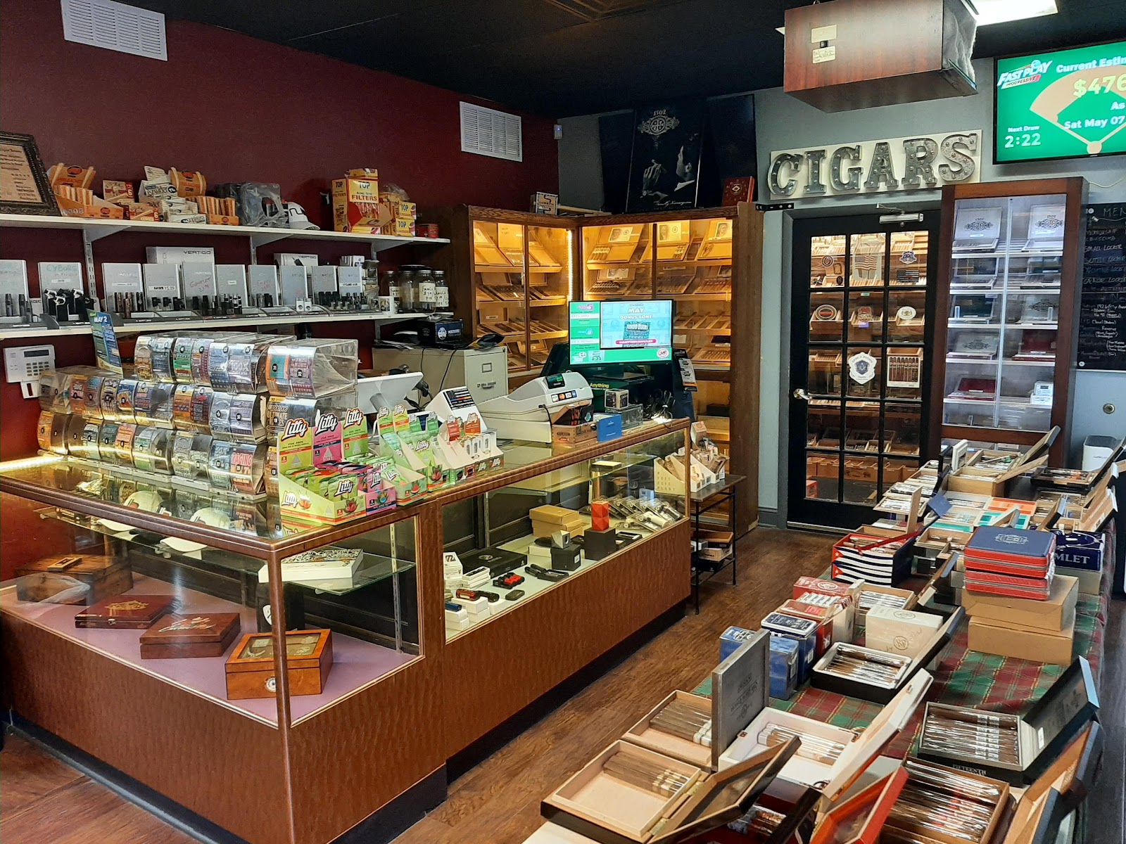 Lit Cigar Lounge photo 3