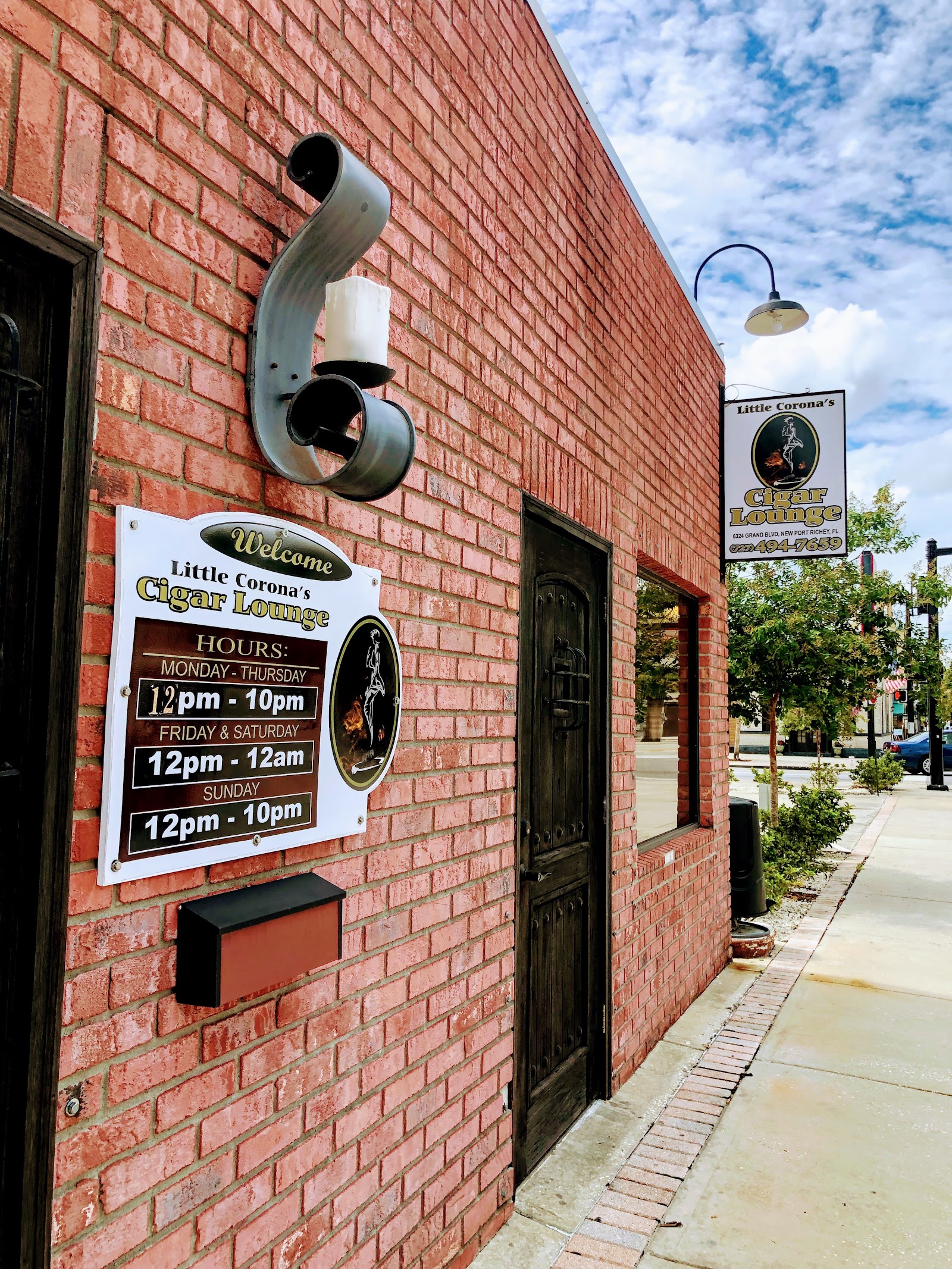 Little Corona's Cigar Lounge