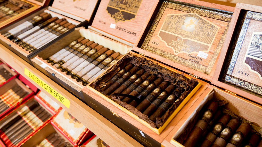 Little Corona's Cigar Lounge photo 2