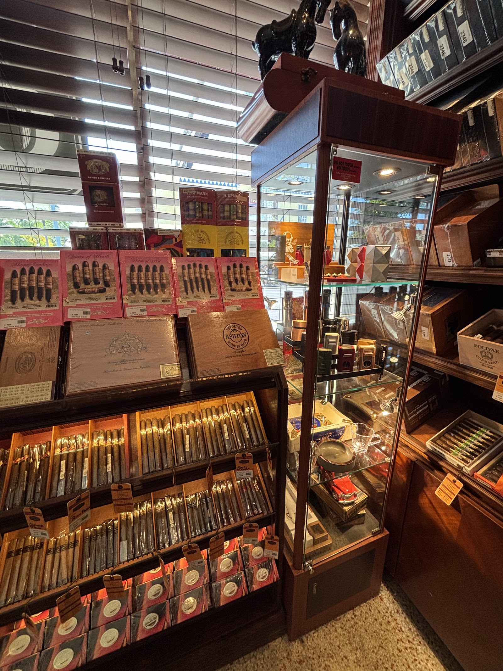 Little Havana Cigar Factory photo 10