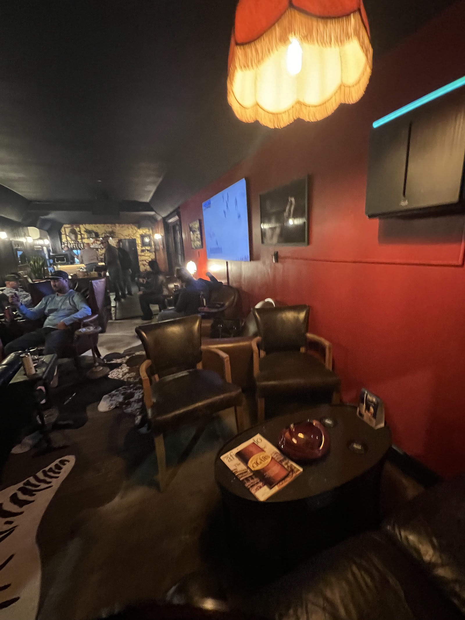 Lounge 611 LLC photo 9
