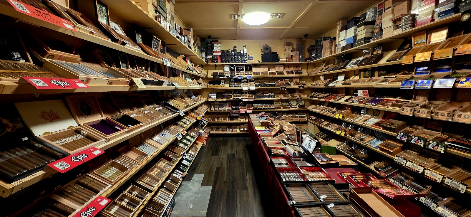 Low Side Cigar Lounge photo 6