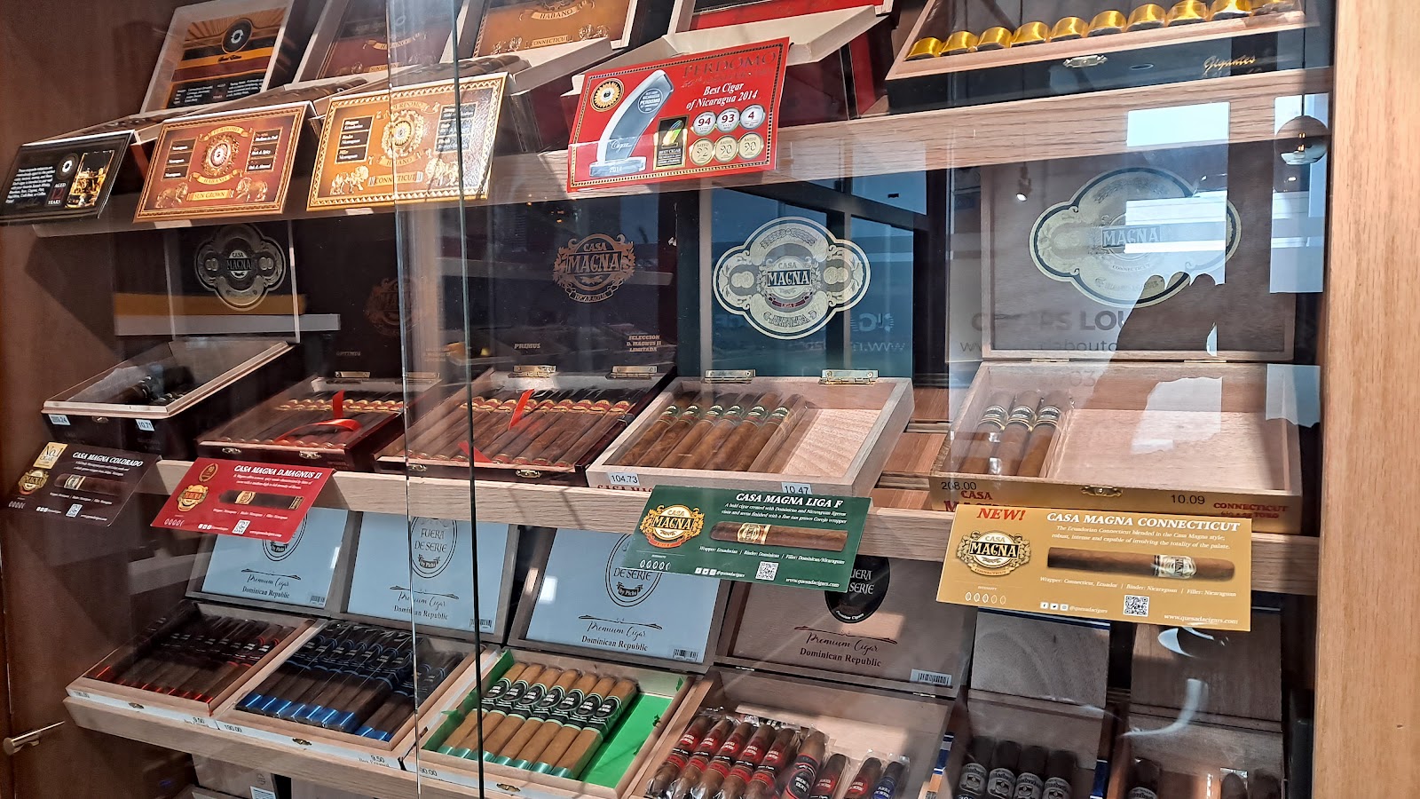 Mad About Cigars photo 9