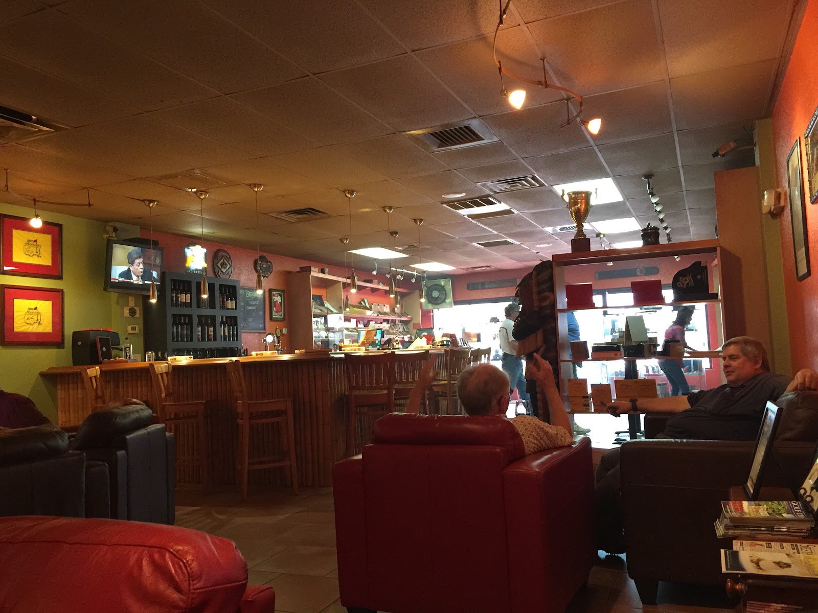 Maduro Cigar & Bar photo 8