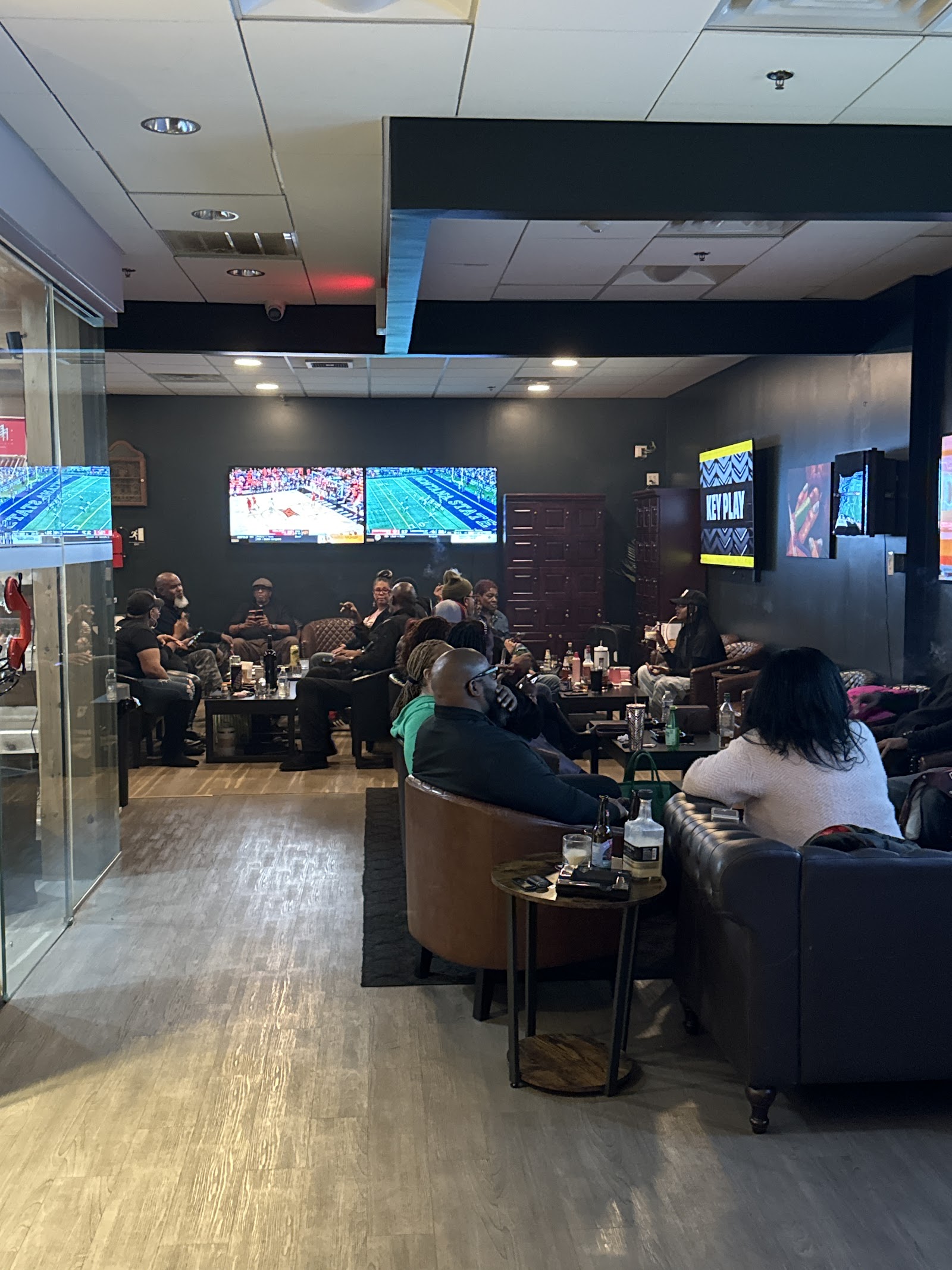 Maduros Cigar Lounge - Glen Mills, PA photo 5