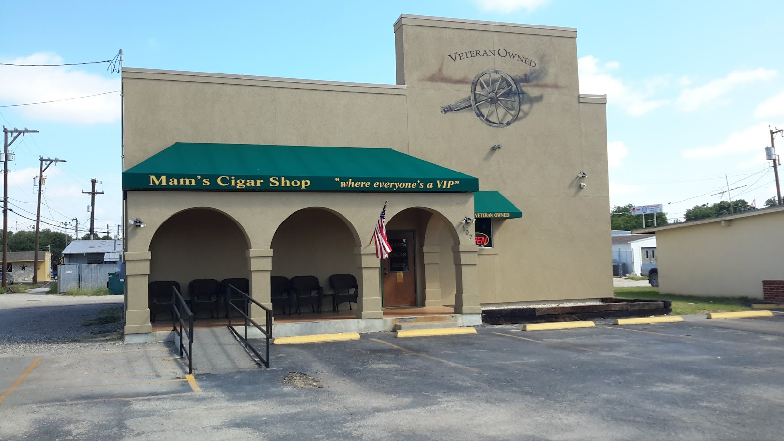 Mams Cigar Shop