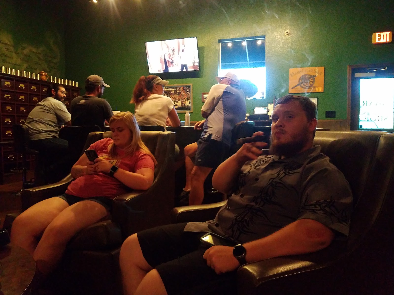 Mams Cigar Shop photo 4