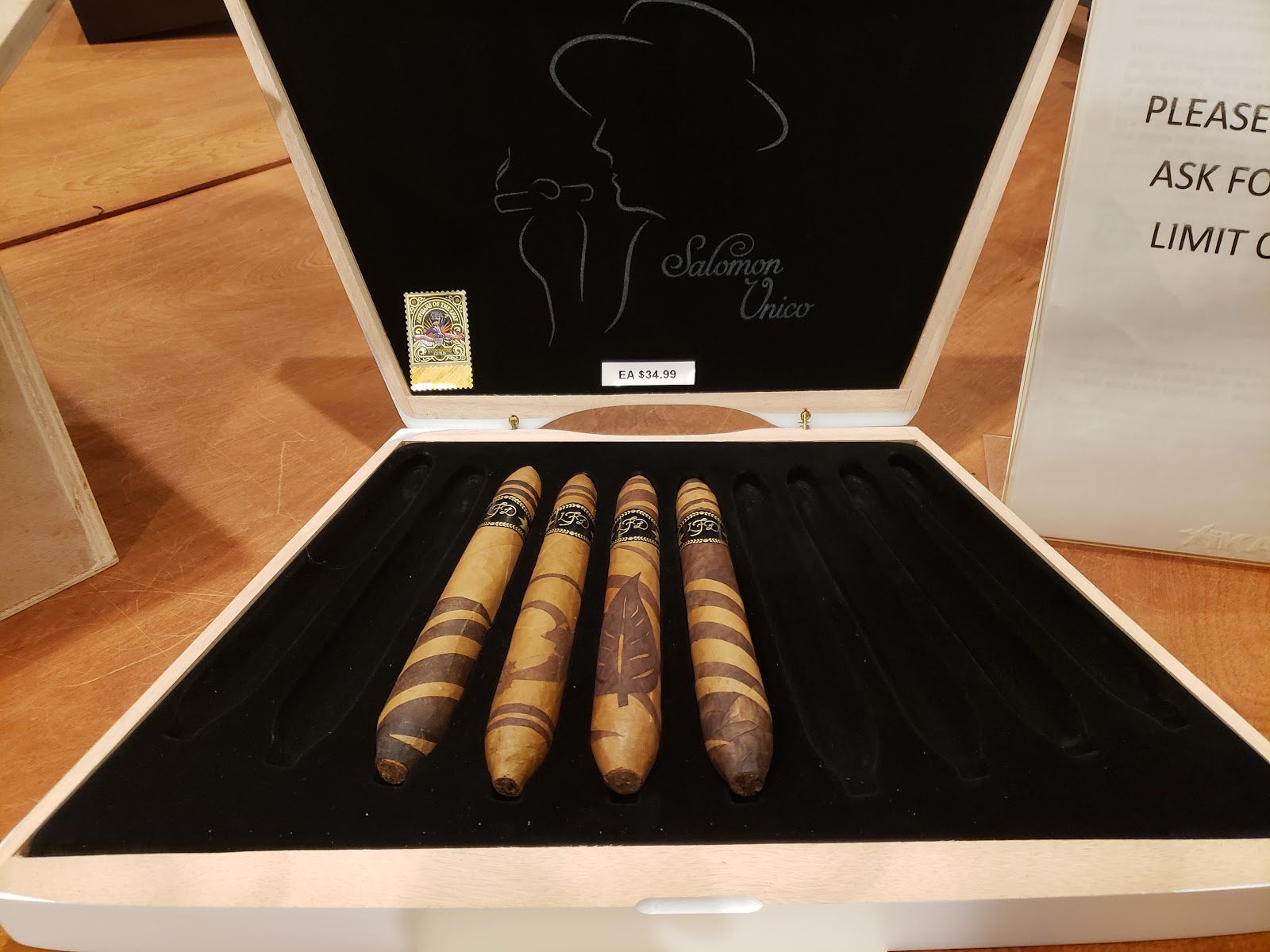Mams Cigar Shop photo 10