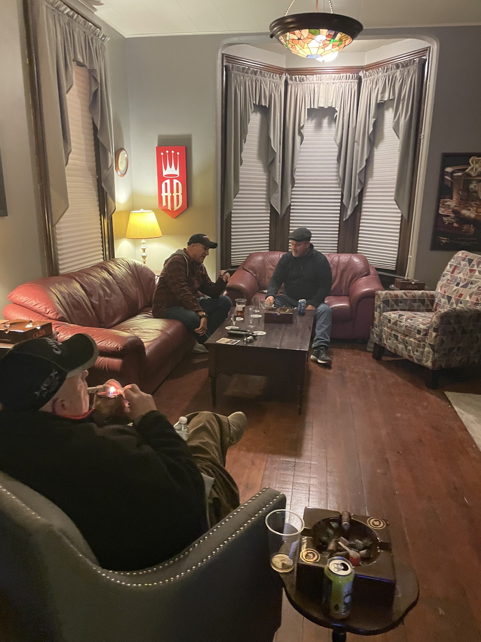 Mason Cigar Manor photo 5