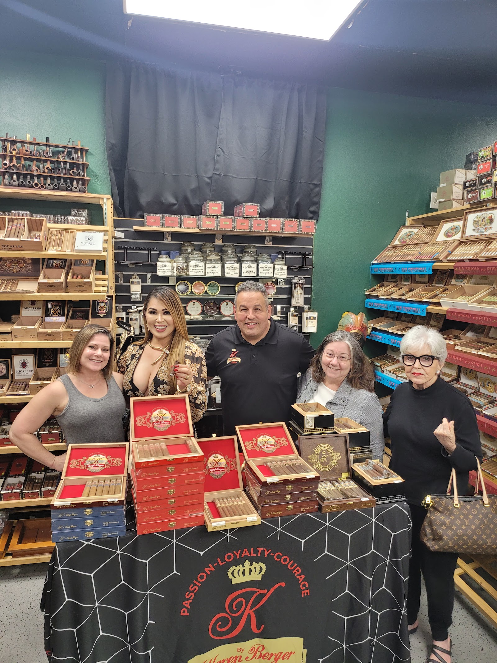 MC Cigar Shop and Lounge photo 8