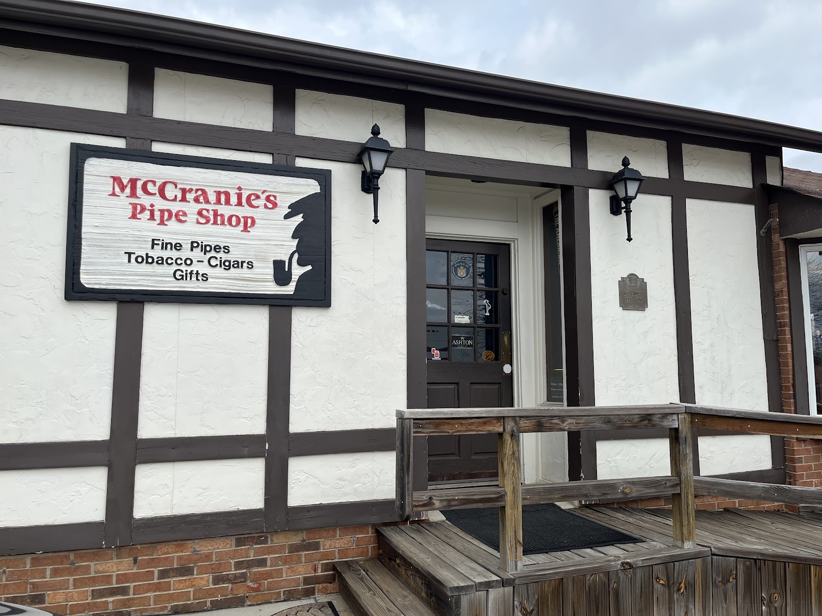 McCranie's photo 5