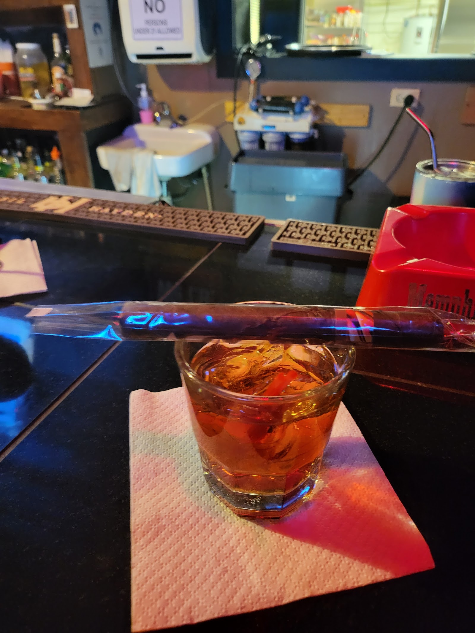 Memphis Smokes Cigar Lounge photo 6