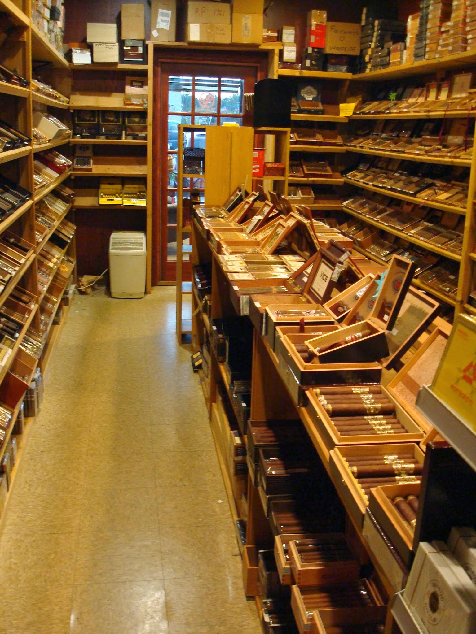 Metro Cigars, LLC photo 5
