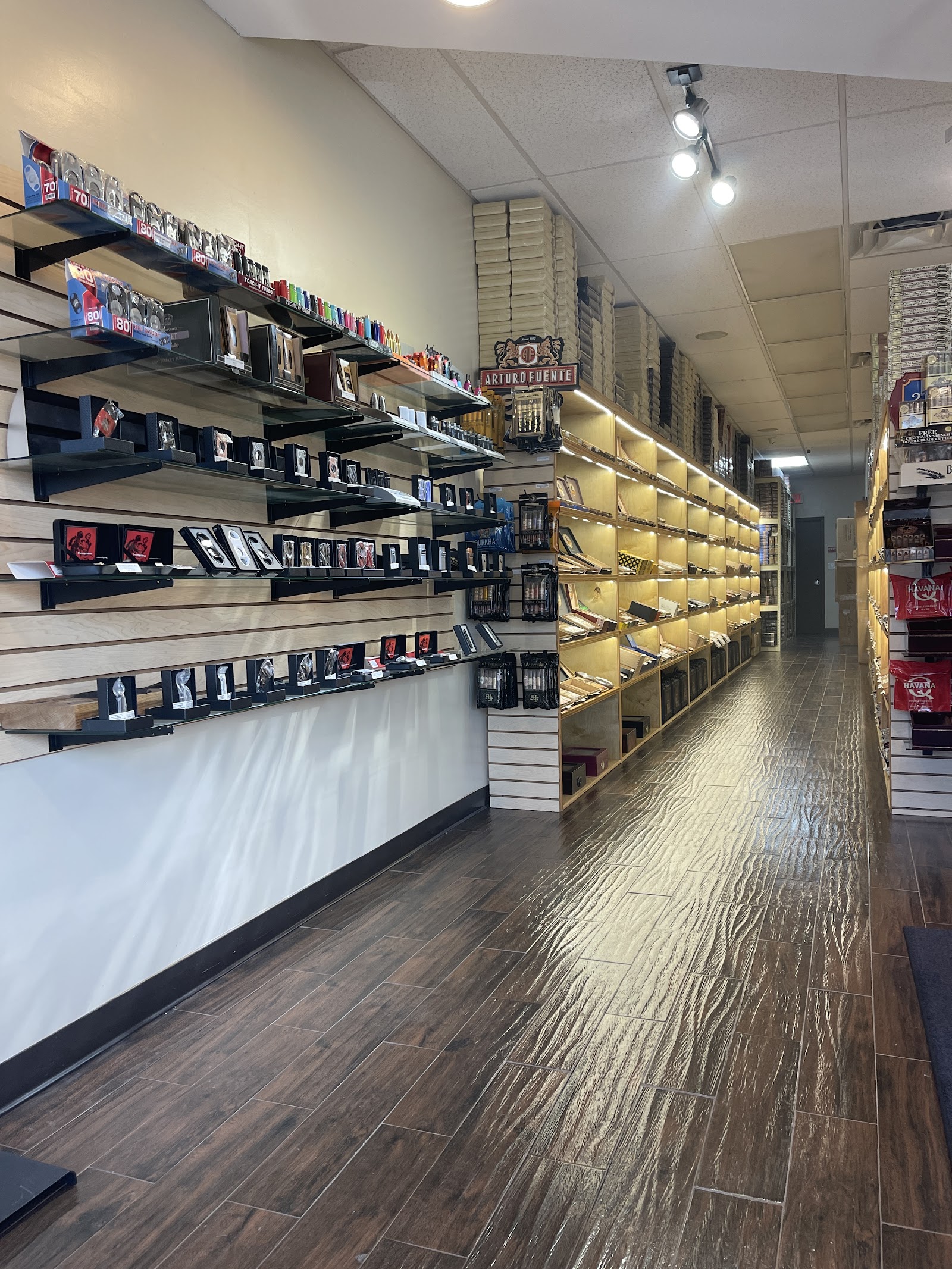 Miami Humidor photo 5
