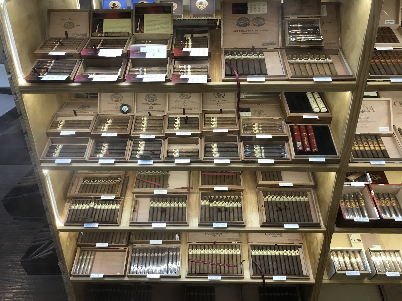 Miami Humidor photo 7
