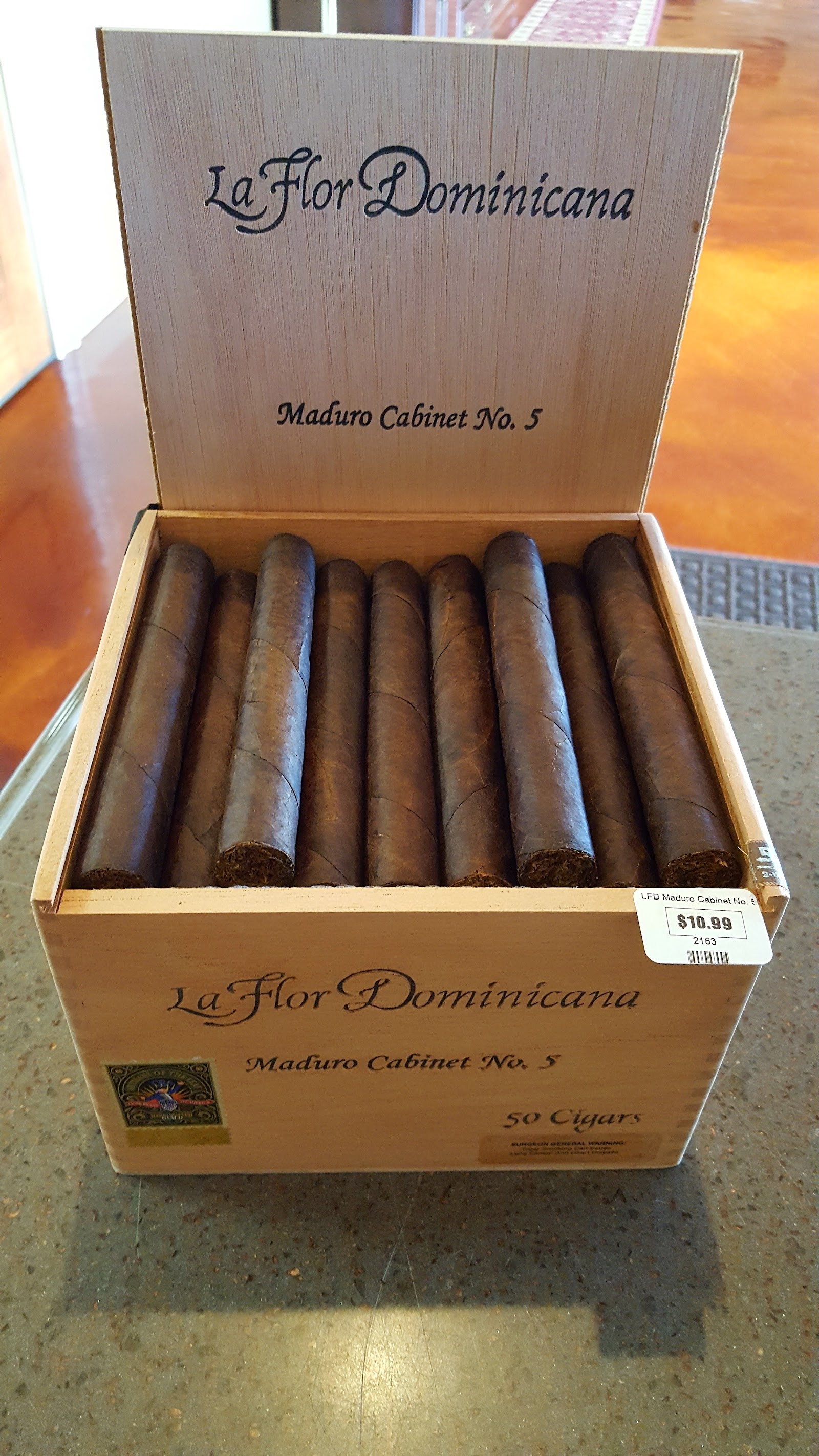 Mickey Blake's Cigars & Golf photo 6