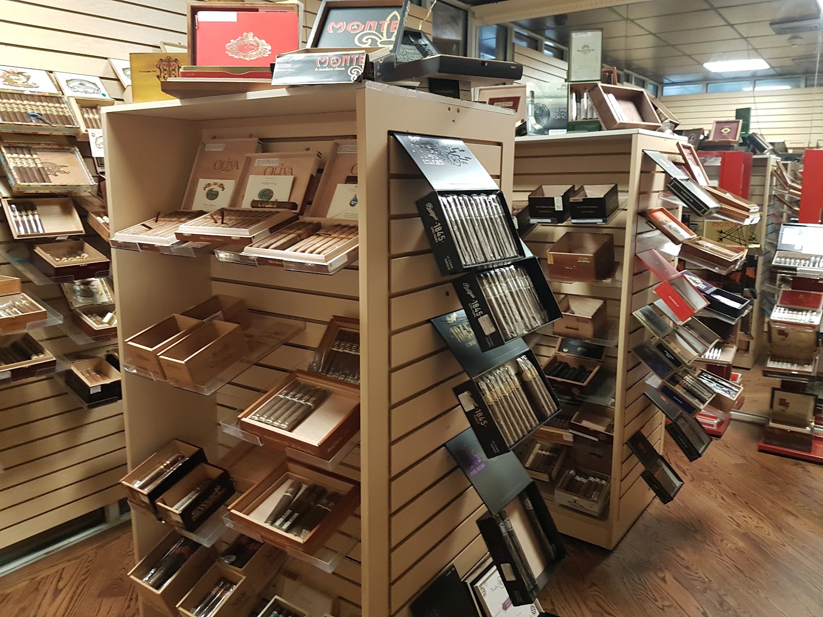 Mike's Cigar Distributors photo 7