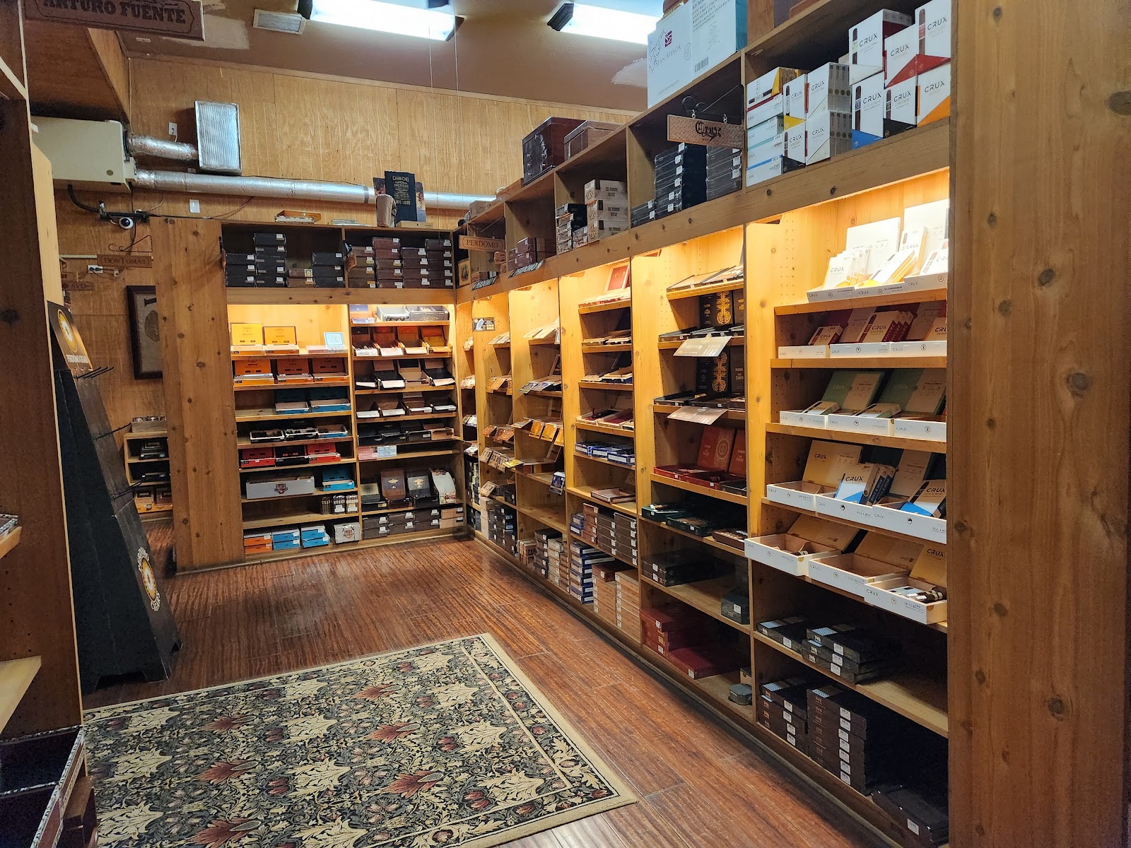 Monte's Cigars Shop photo 8