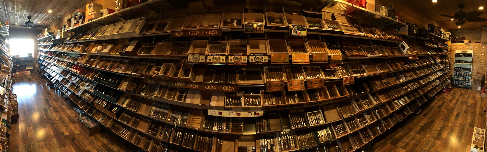 Mr B's Cigar Box photo 3