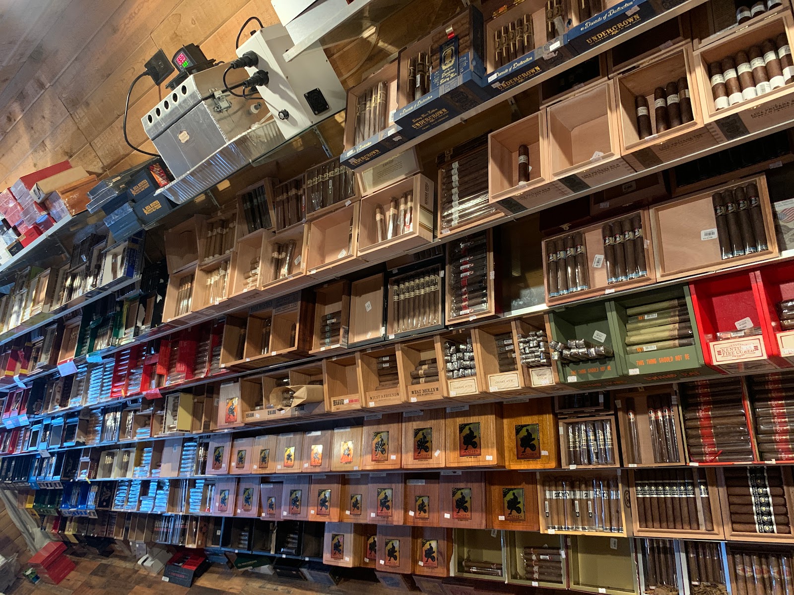 Mr B's Cigar Box photo 4