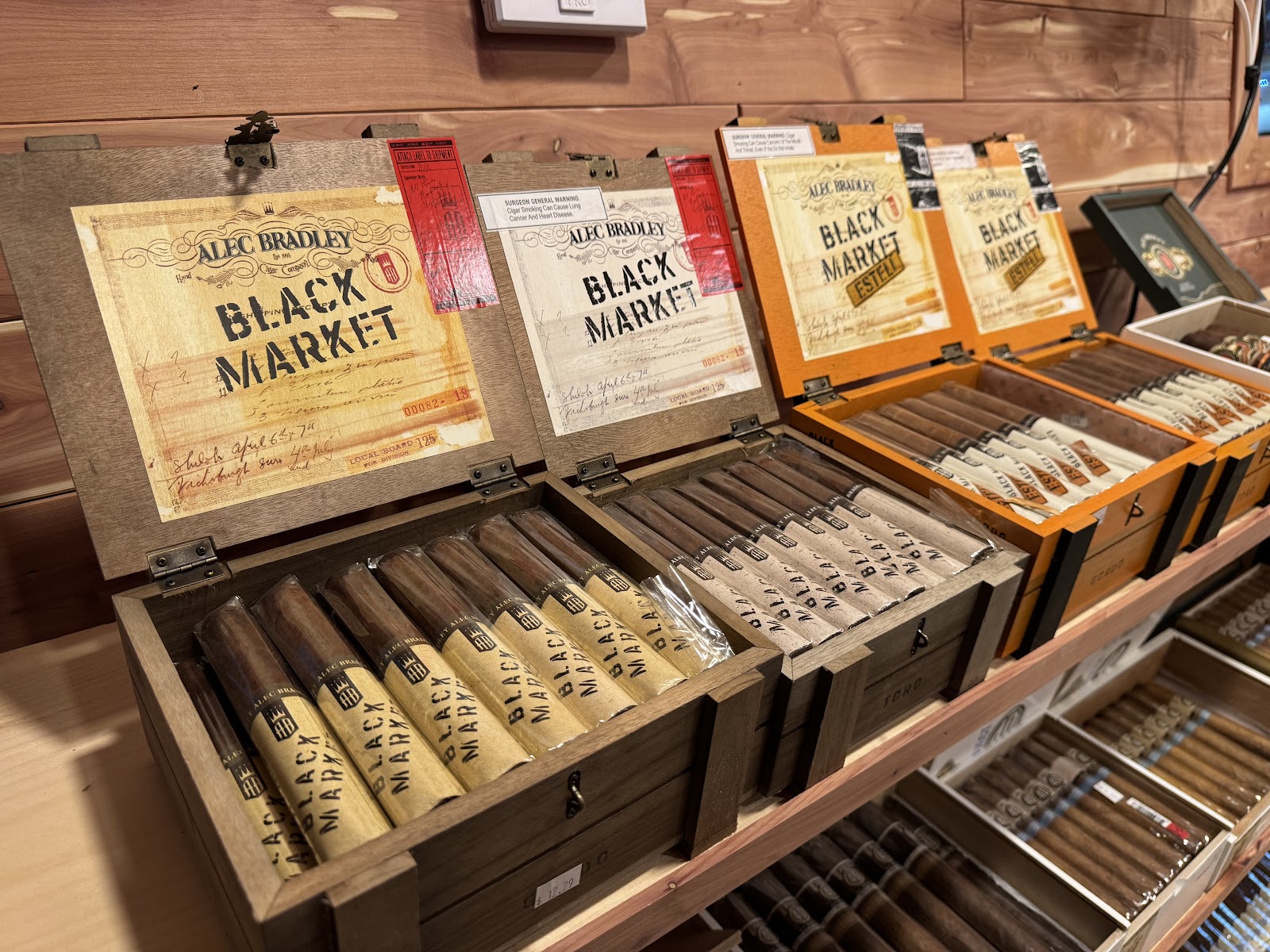 Mr. Tobacco Cigar Lounge photo 9