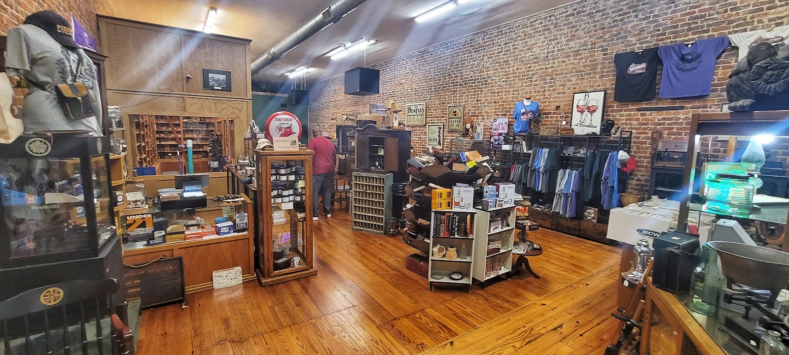 Nacogdoches Cigar Company photo 4