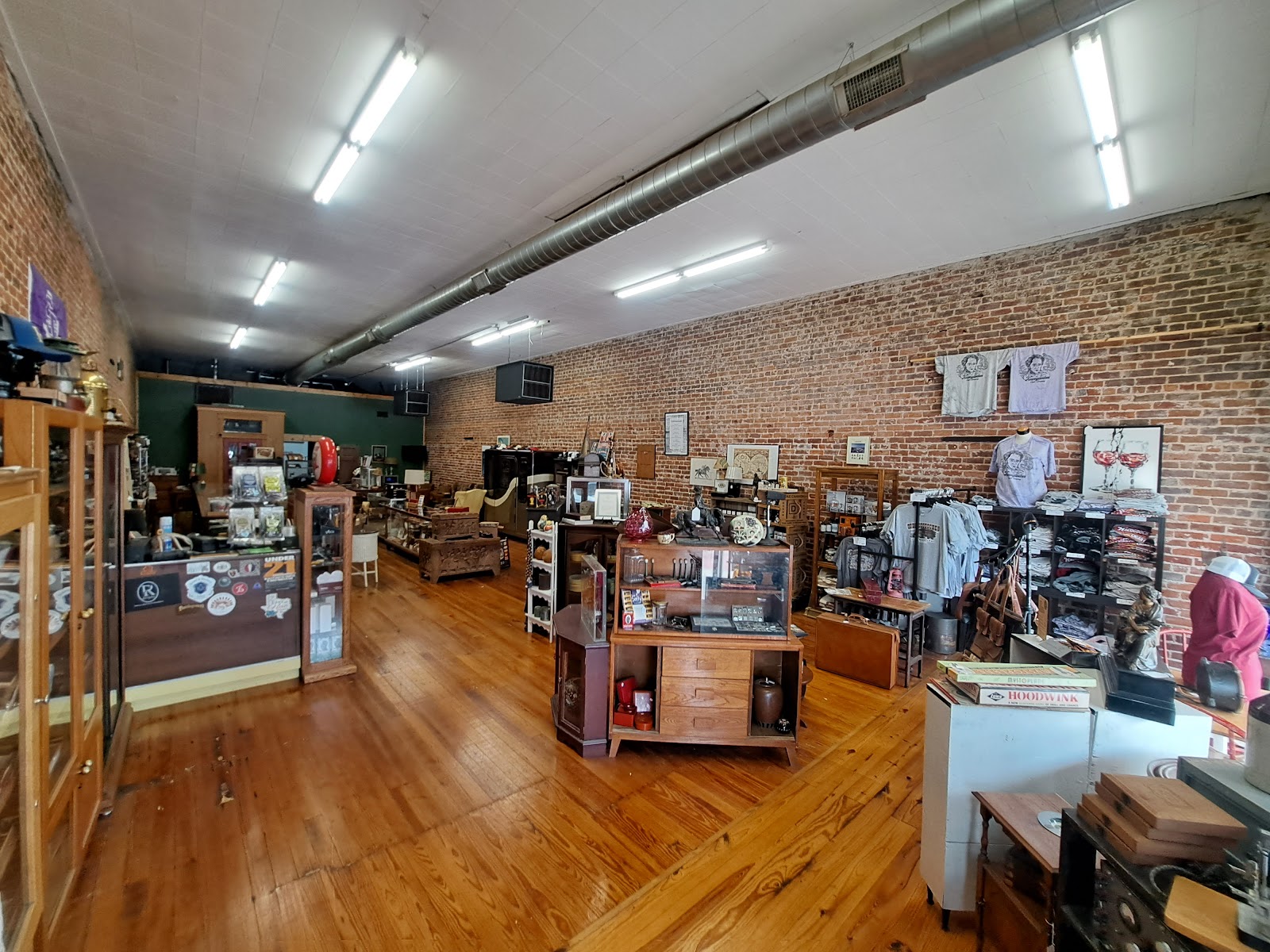 Nacogdoches Cigar Company photo 7