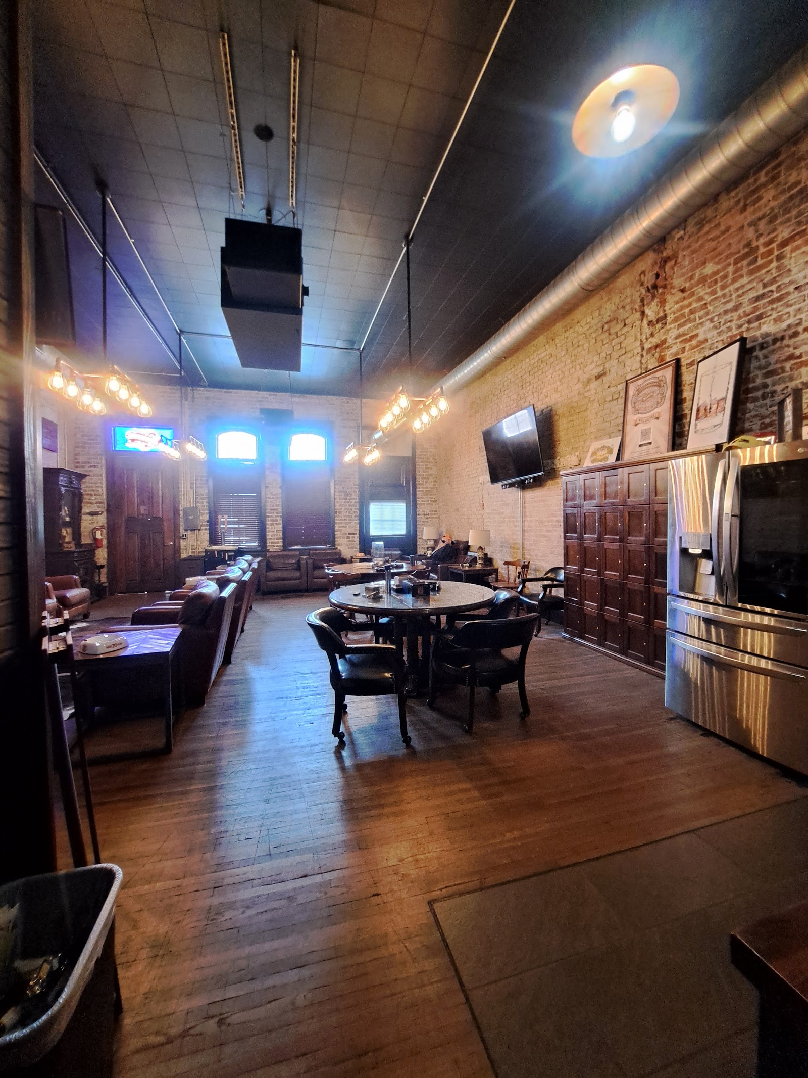 Nacogdoches Cigar Company photo 8