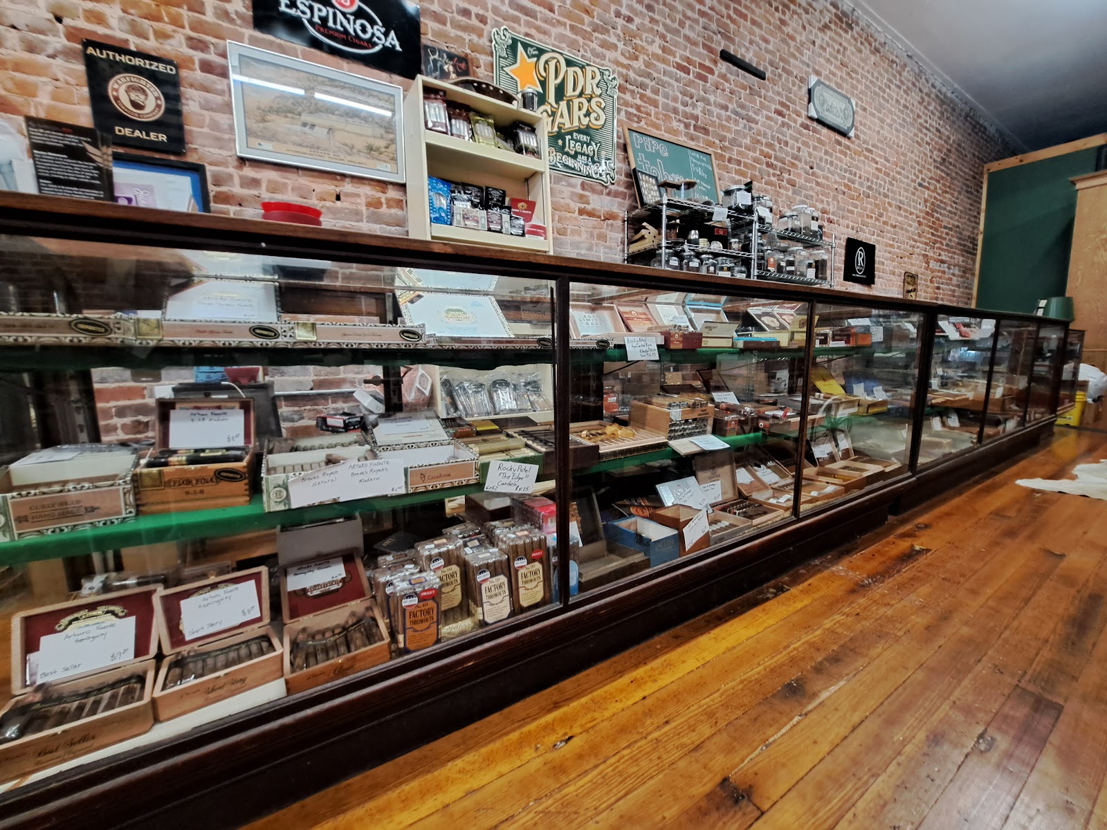 Nacogdoches Cigar Company photo 9