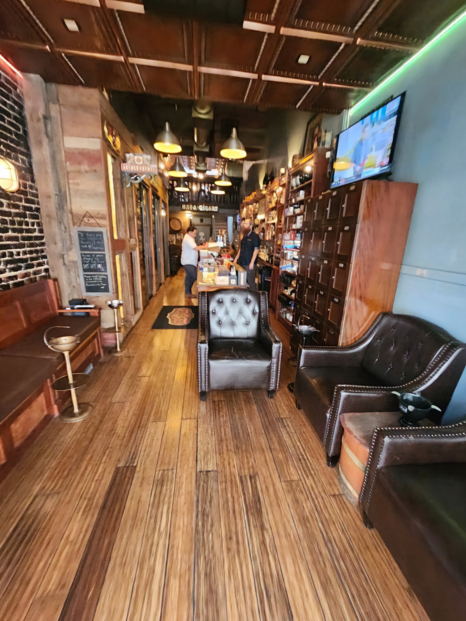 Napa Cigars photo 3