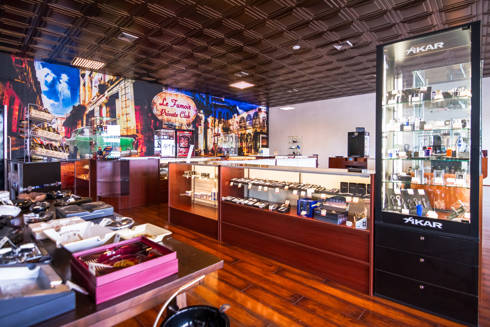 Neptune Cigar Superstore - Fort Lauderdale, FL photo 9