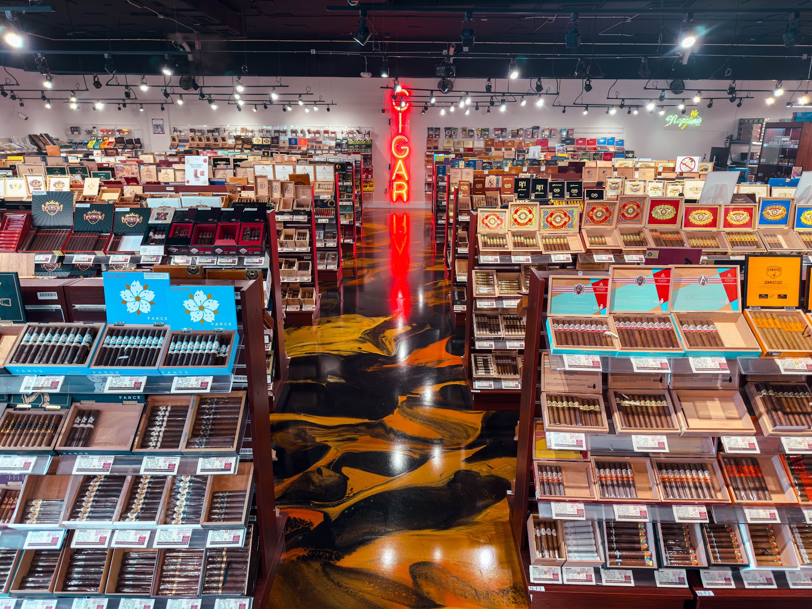 Neptune Cigar Superstore (HQ) photo 2