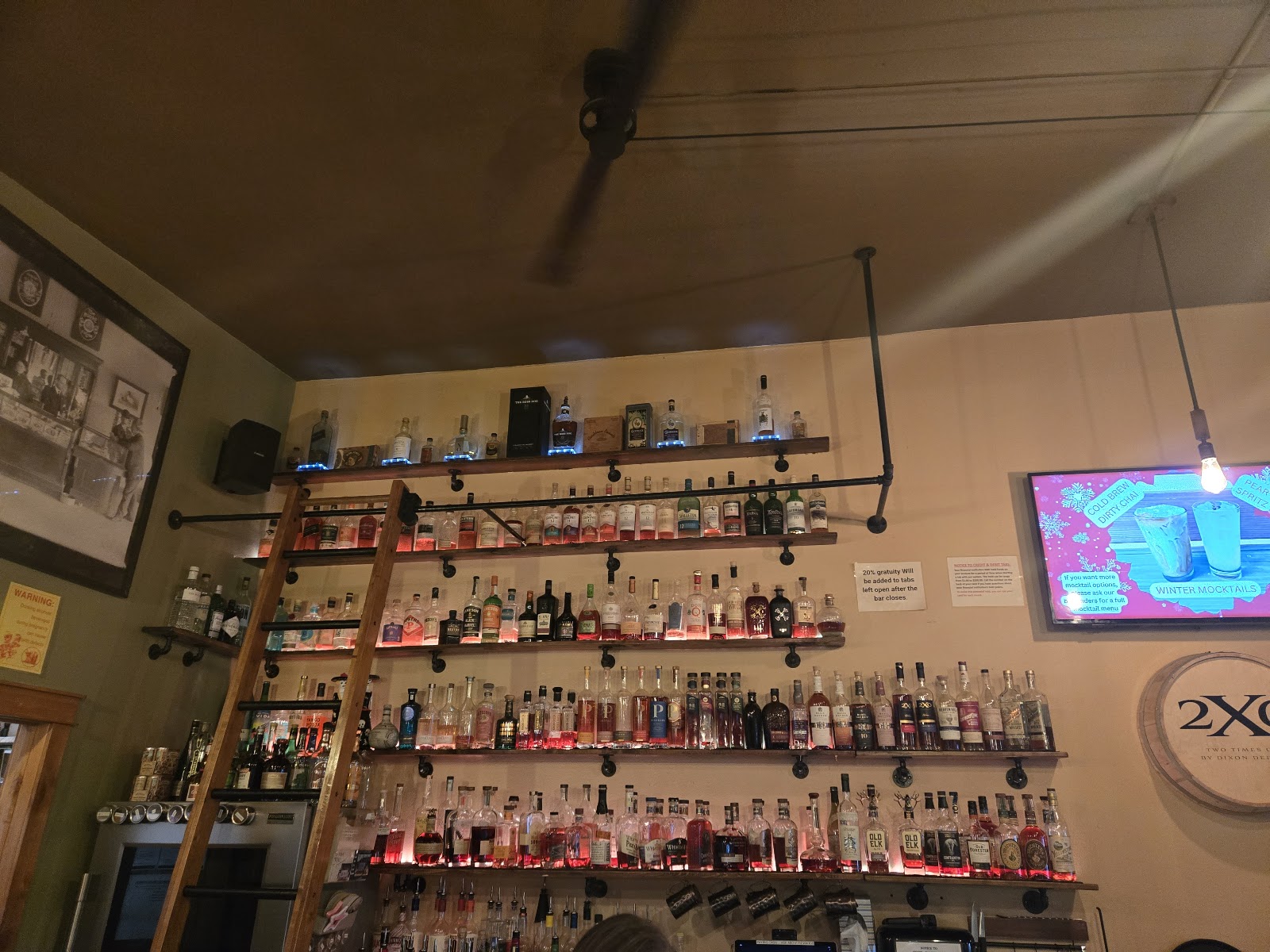 NVY Cigar Lounge photo 3