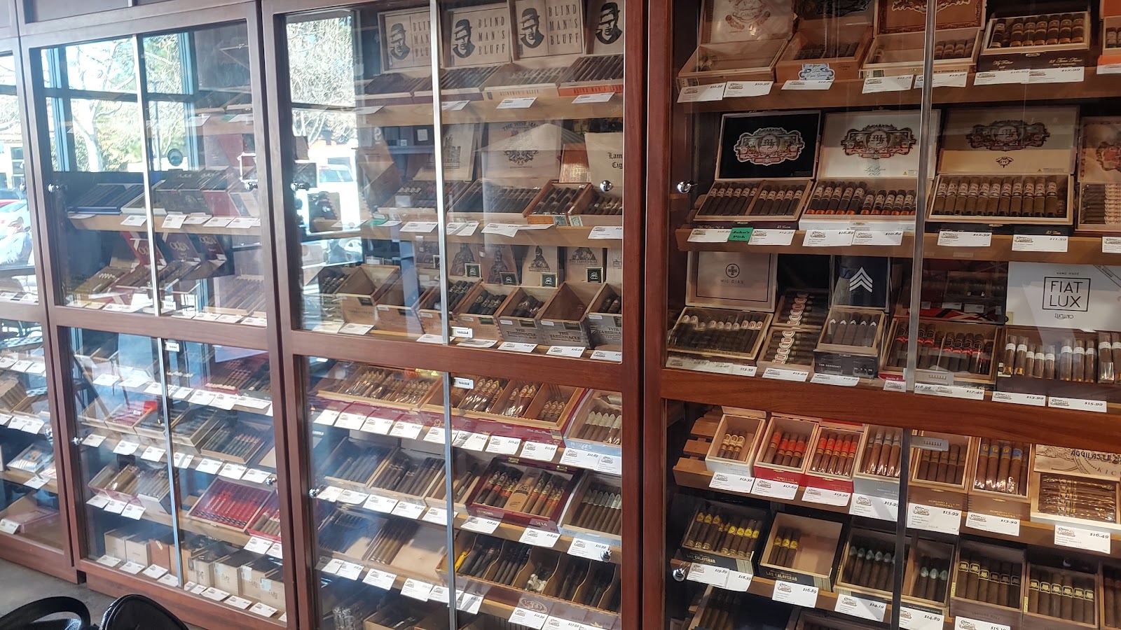 Ohlone Cigar Lounge photo 4