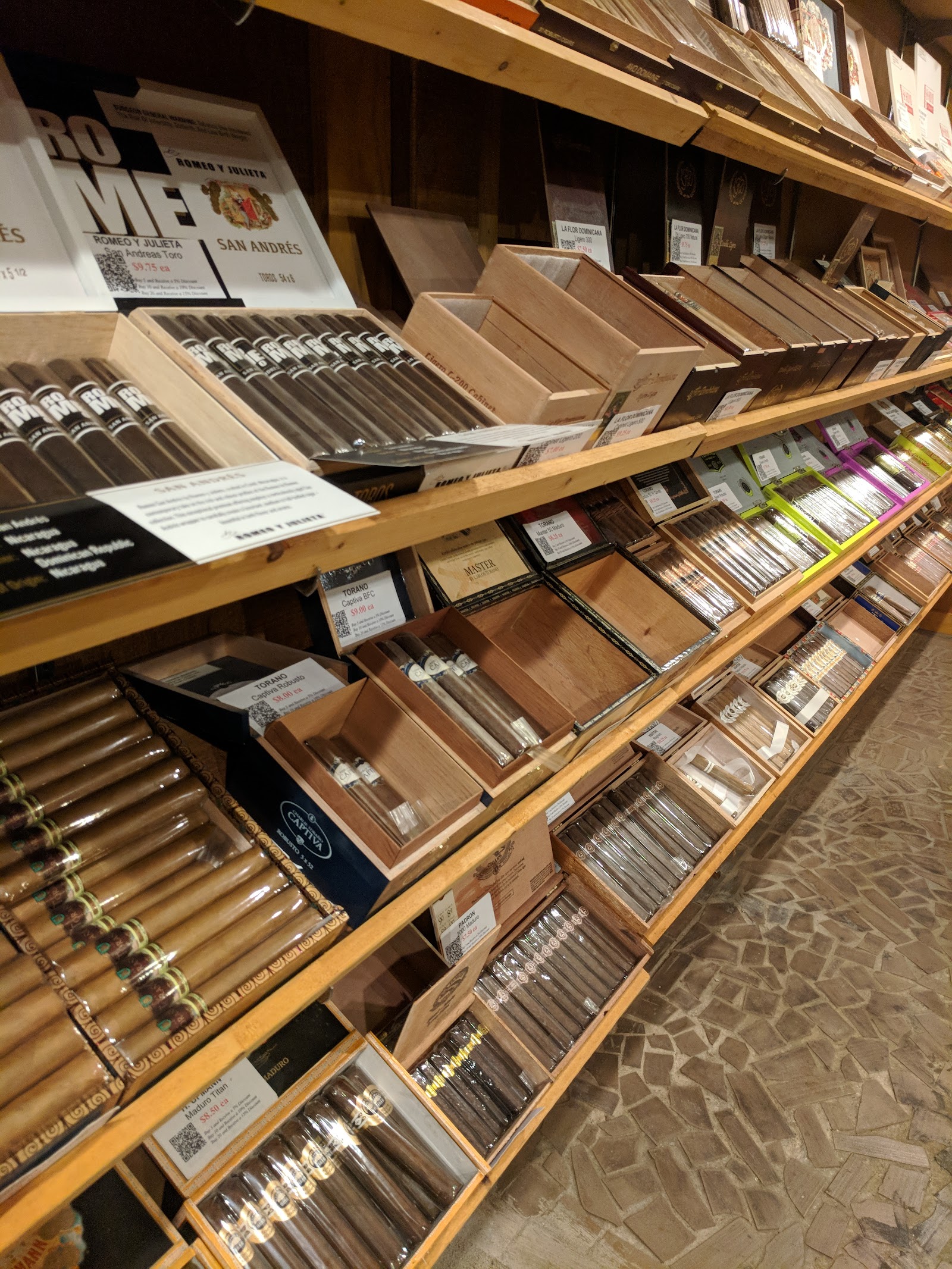 Old Havana Cigar Bar (HQ) photo 10