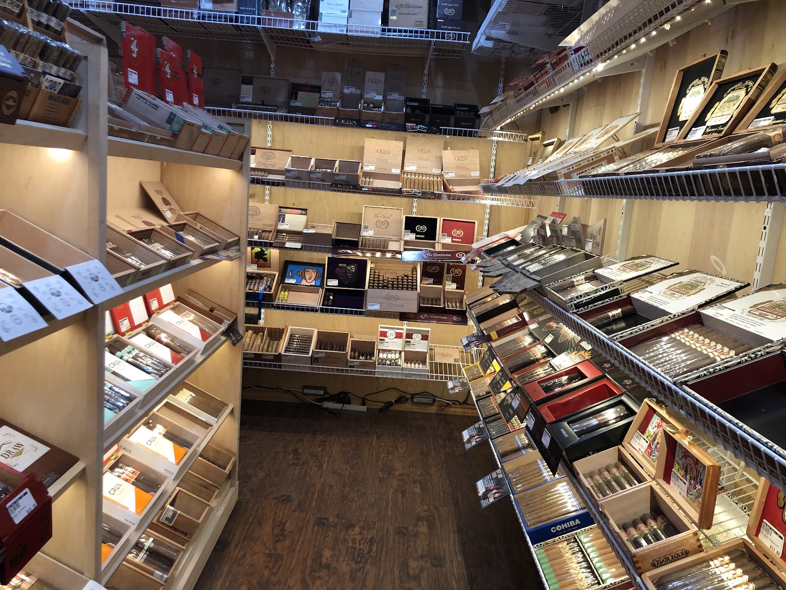 Open Door Cigars photo 9