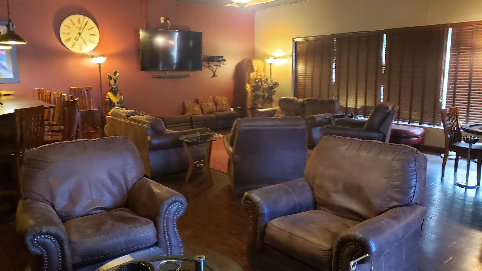 Open Door Cigars photo 10