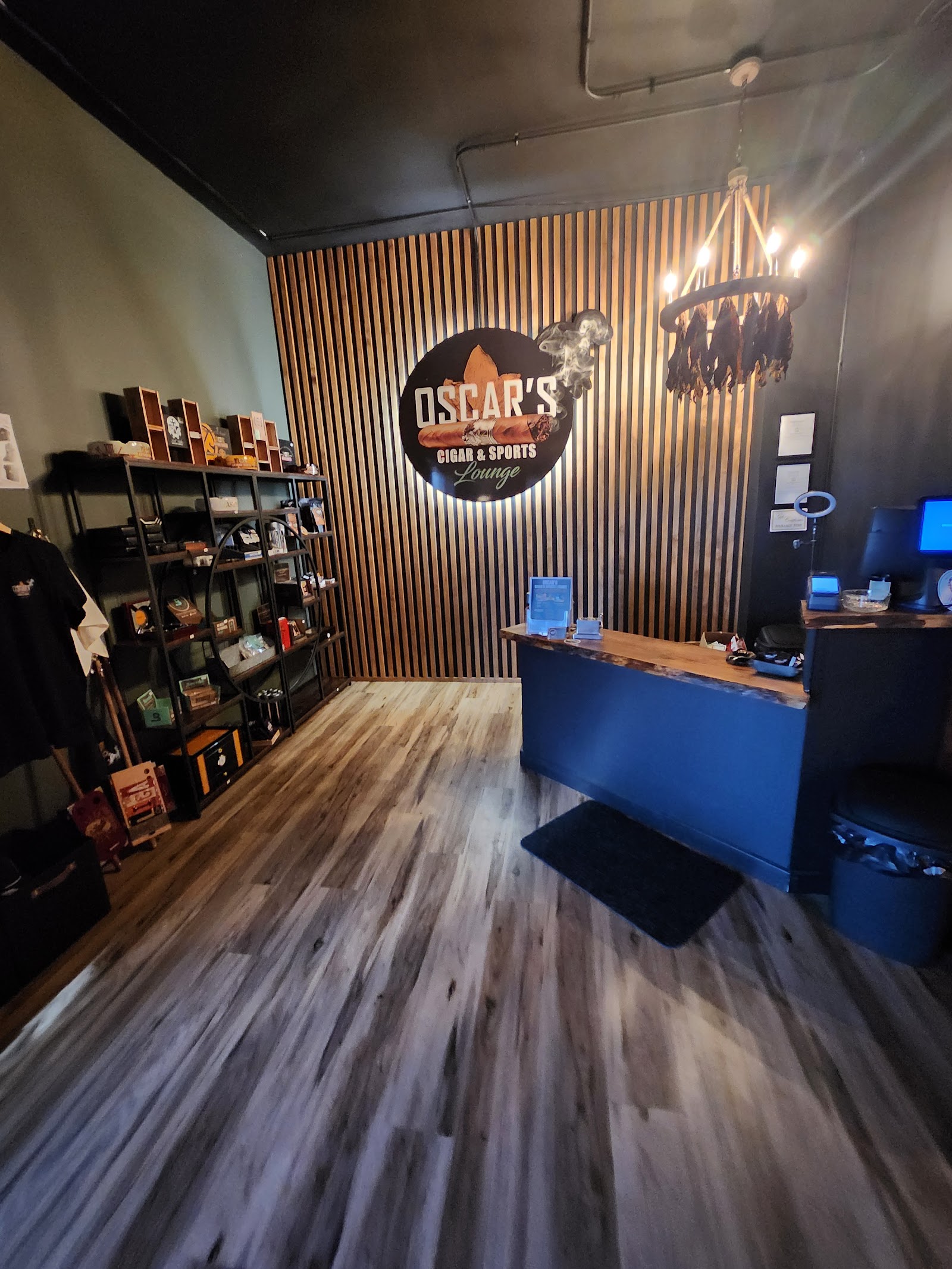 Oscar's Cigar & Sports Lounge photo 8