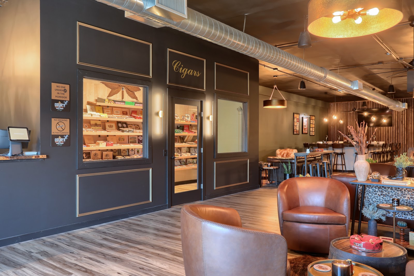 Oscar's Cigar & Sports Lounge photo 9