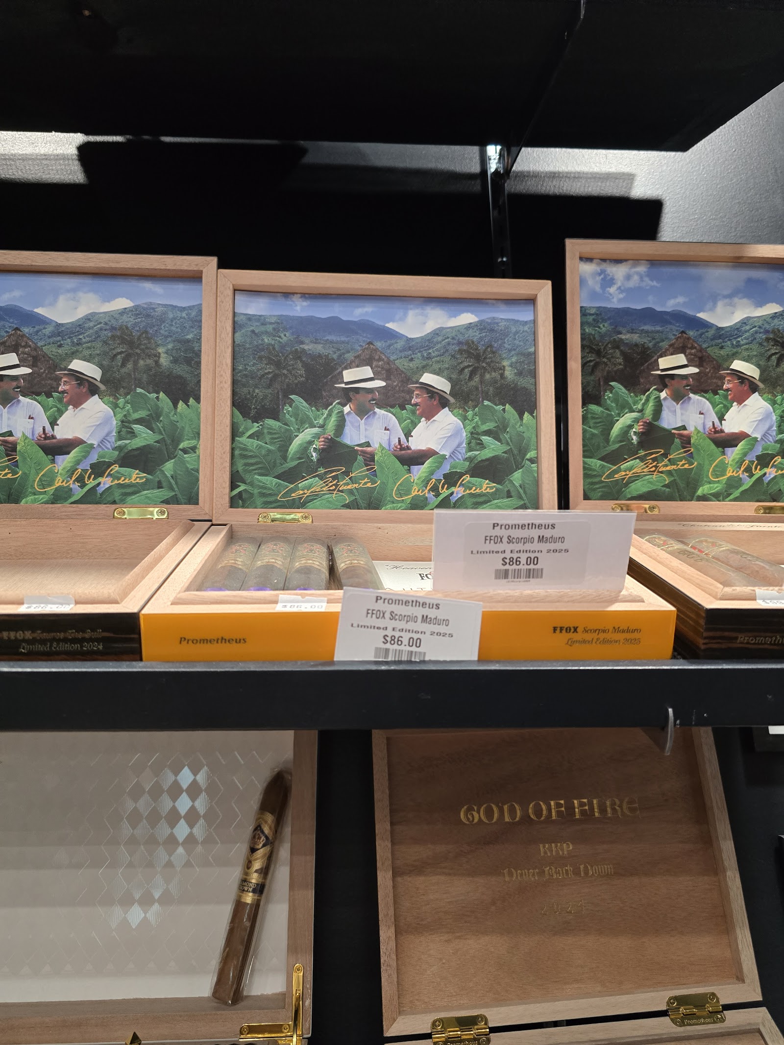 Oxmoor Smoke Shoppe photo 3