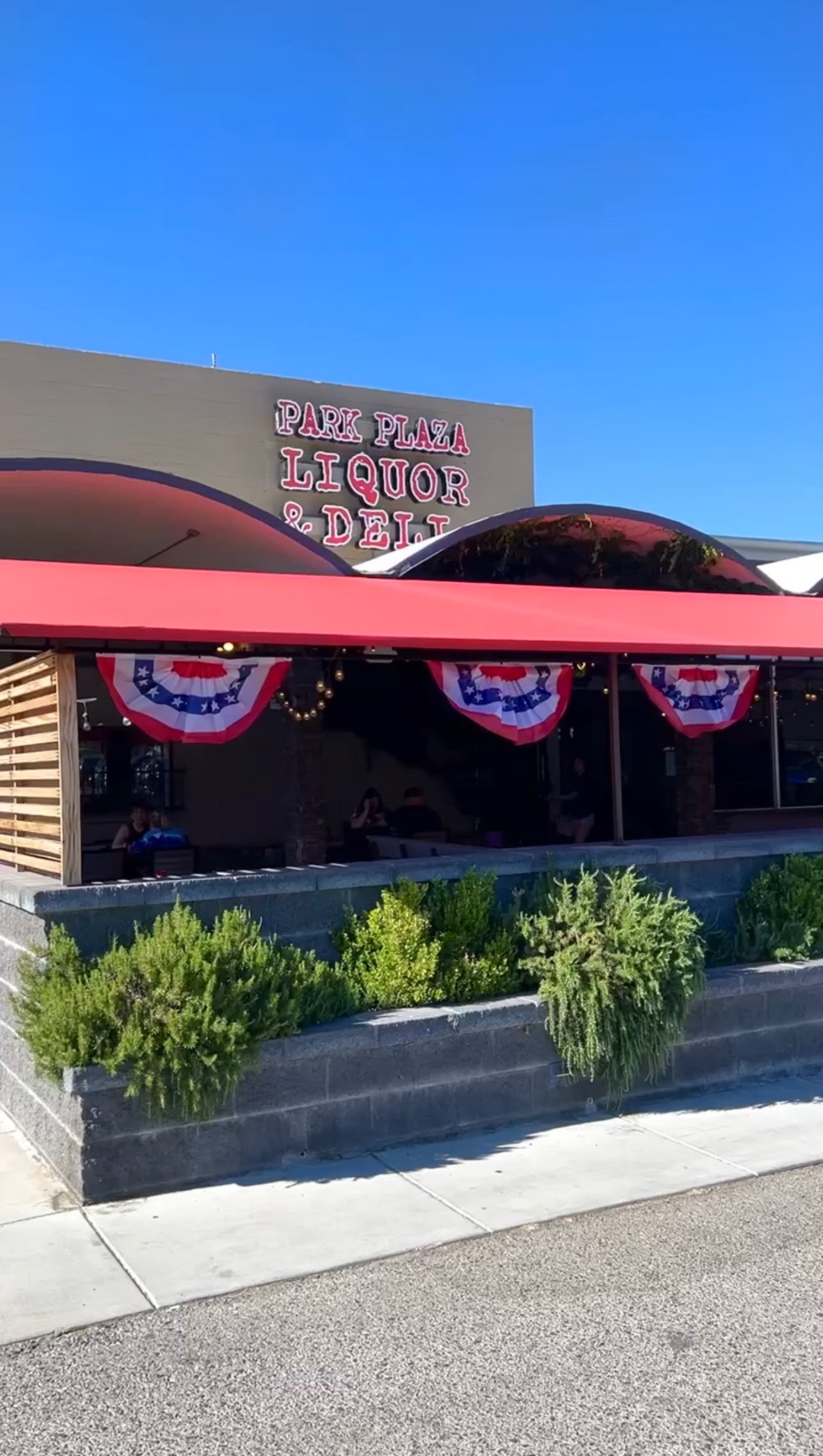 Park Plaza Liquor and Deli