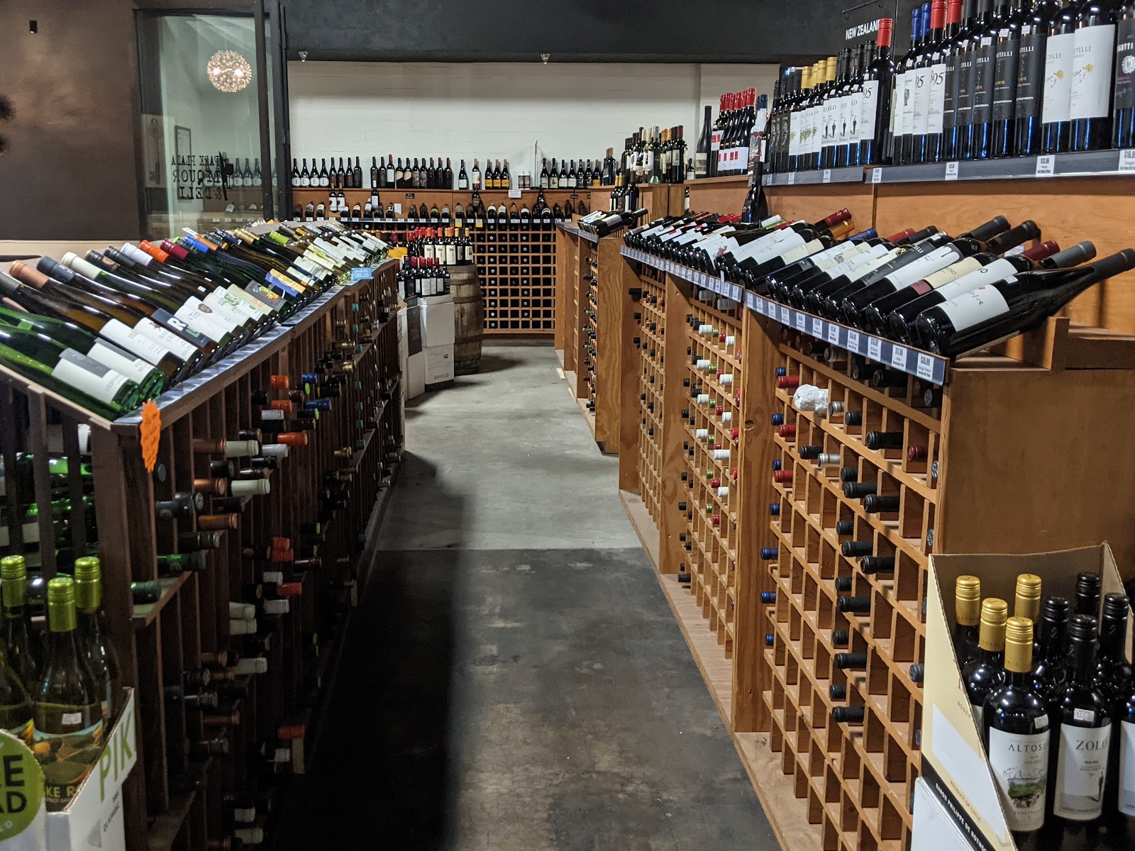 Park Plaza Liquor and Deli photo 8