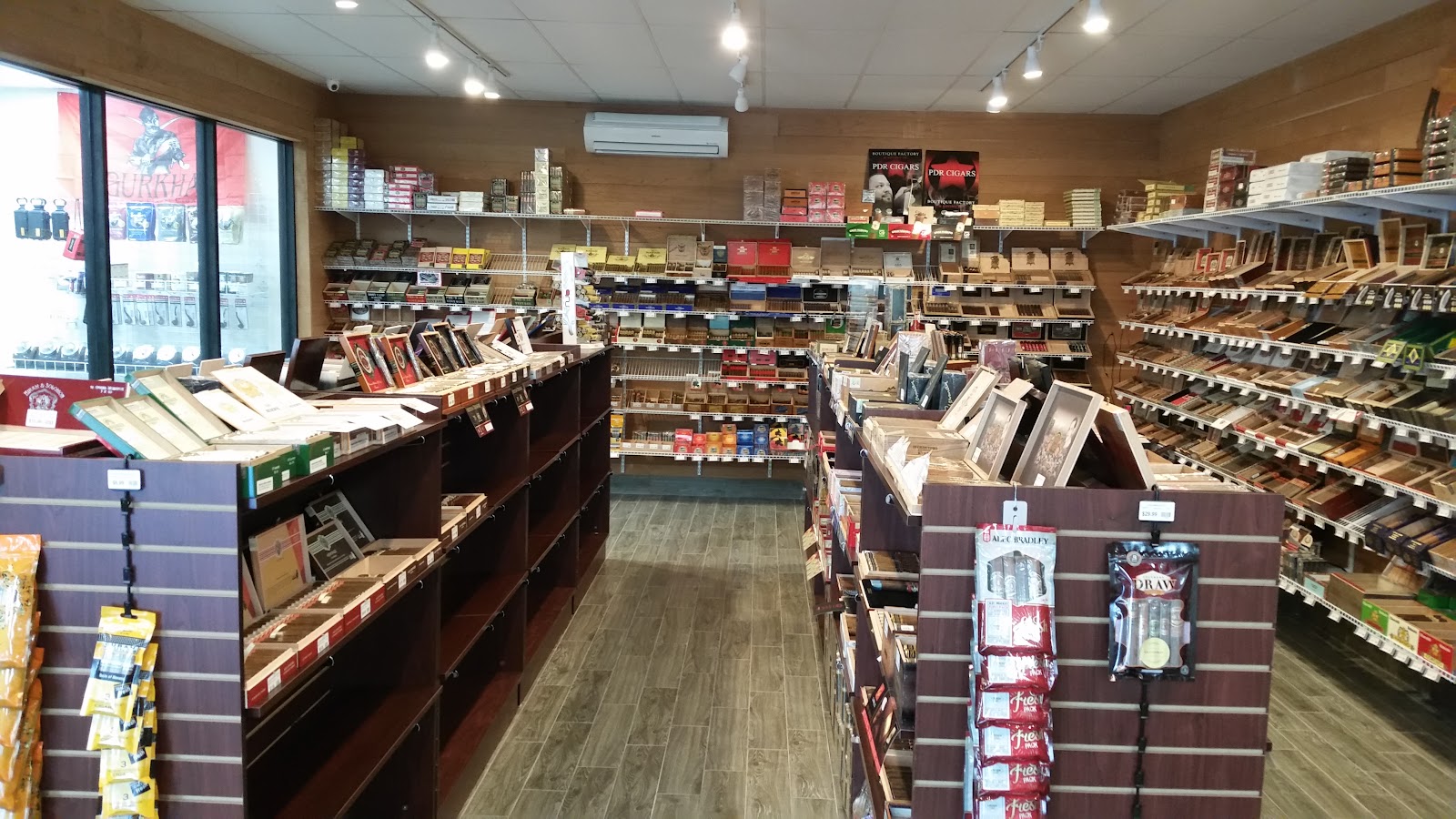 Pasadena Tobacco & Cigars photo 8