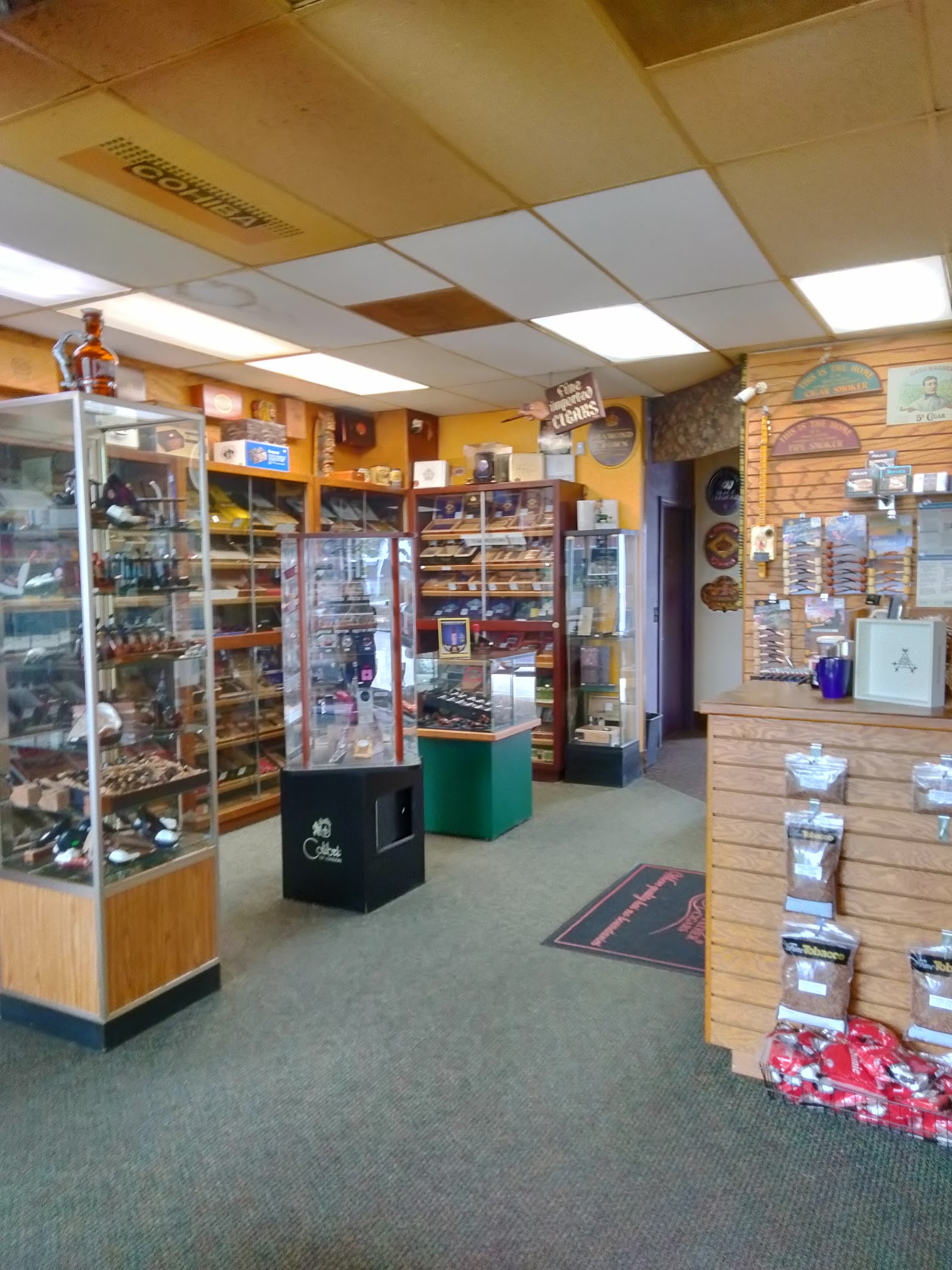 Paul's Cigars (HQ) photo 6