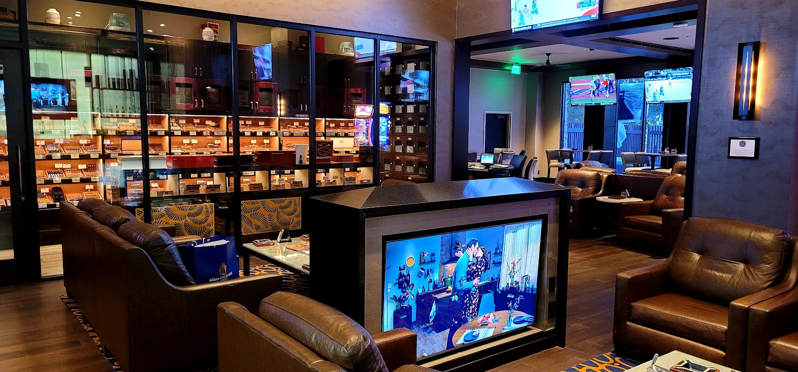 Pivat Cigar Lounge Agua Caliente Casino Resort SP photo 4