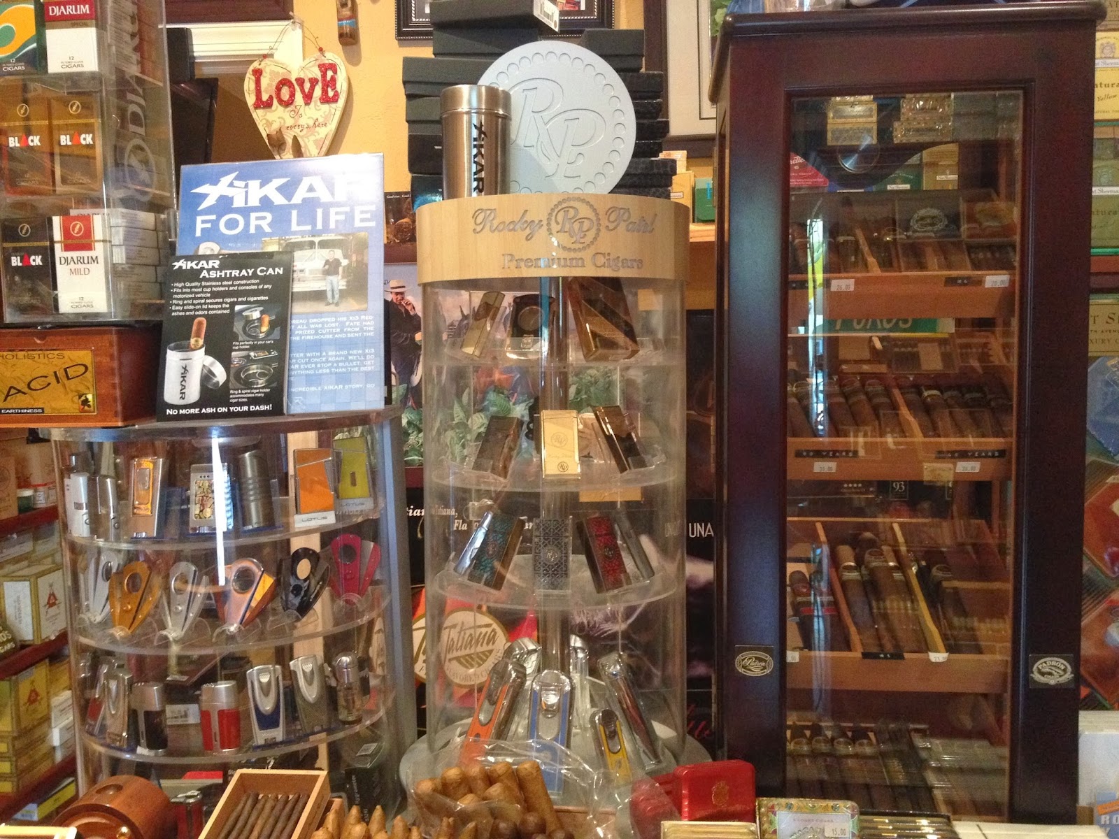 Puro's Cigars photo 3