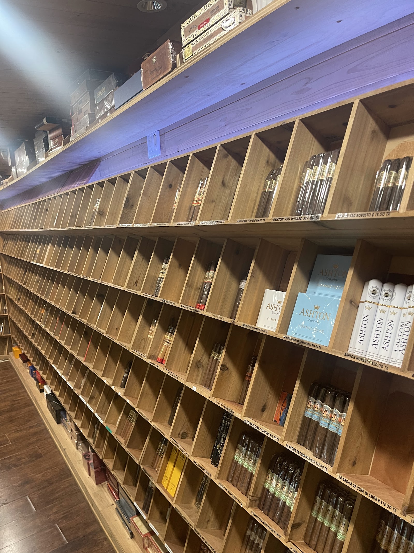 R &P Tobacco Corp- Moises Cigars (HQ) photo 6