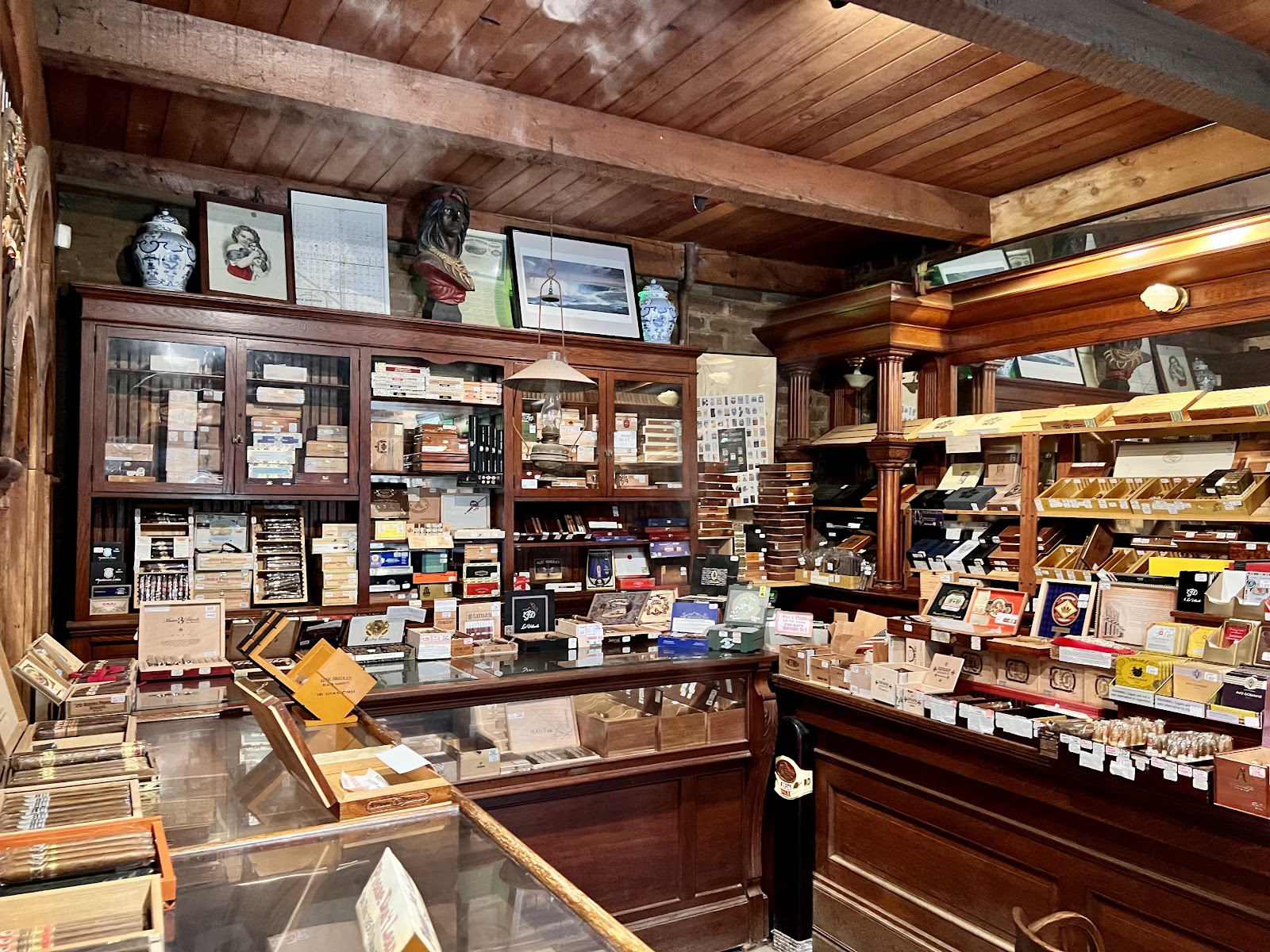 Racine & Laramie Tobacconist photo 6